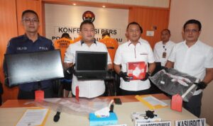 Tim Subdit V Siber Ditreskrimsus Polda Kepri berhasil mengamankan 3 (tiga) orang tersangka judi online jaringan internasional dengan 2 lokasi yang berbeda wilayah Kota Batam Provinsi Kepri.(1/2/2023)